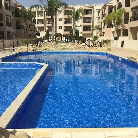 D104 Royal Seacrest Apartment *